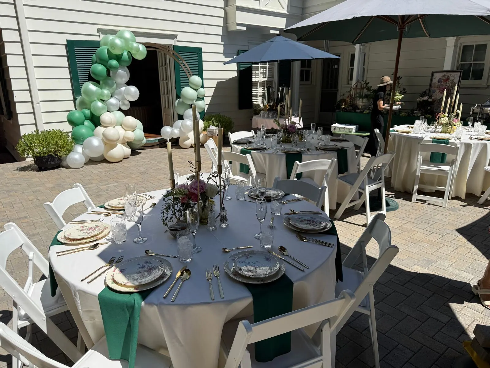 Outdoor reception by Tracy Catering Company